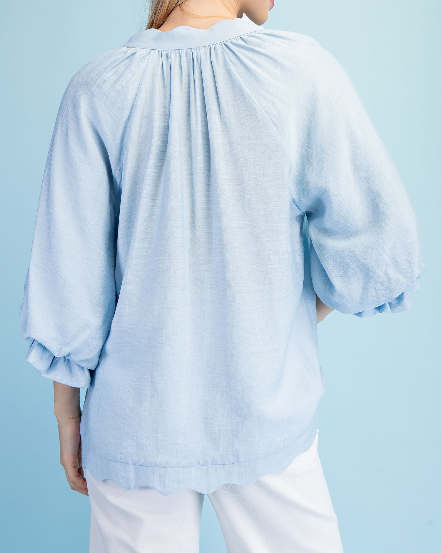 SKY BLUE 3/4 GATHERED BALLOON SLEEVE SCALLOP EDGED TOP