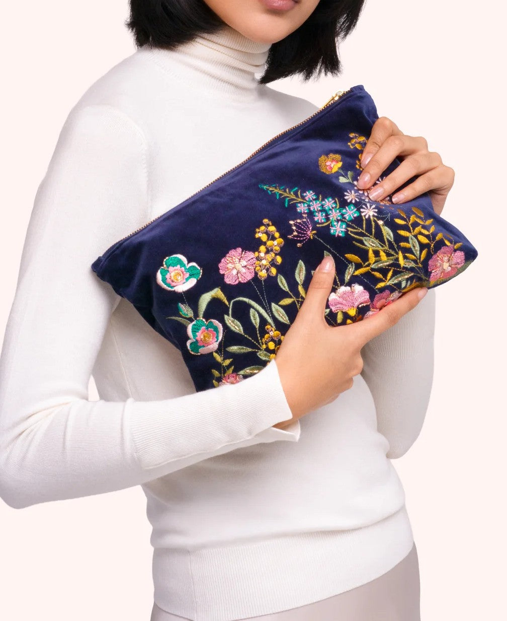 NAVY EMBROIDERED FLORAL HEDGEROW VELVET ZIP POUCH