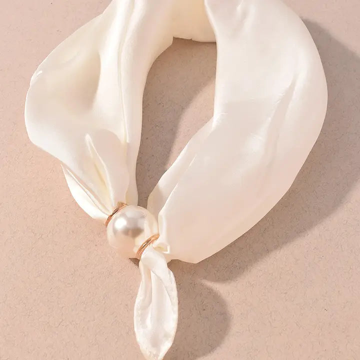 IVORY MAGNETIC OVERSIZED PEARL ACCENT SATIN SCARF NECKLACE
