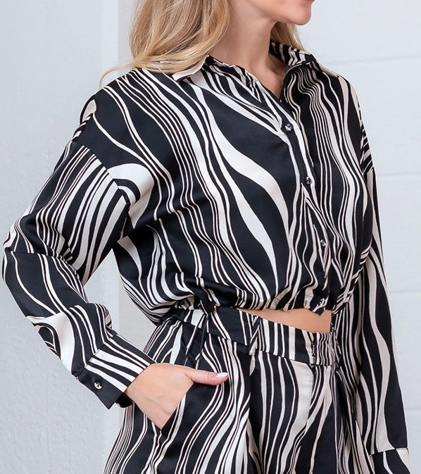 BLACK/IVORY PRINT BUTTON-DOWN ELASTIC HEM LONG SLEEVE SHIRT