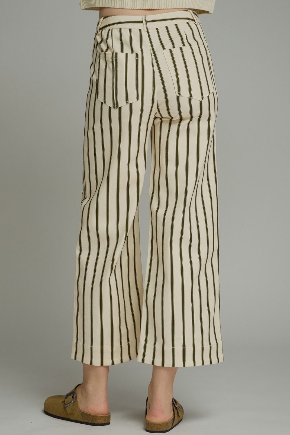 OLIVE STRIPED ANKLE LENGTH PANTS