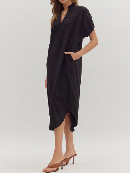 BLACK SOLID SHORT SLEEVE VNECK MIDI DRESS