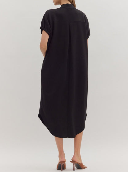 BLACK SOLID SHORT SLEEVE VNECK MIDI DRESS