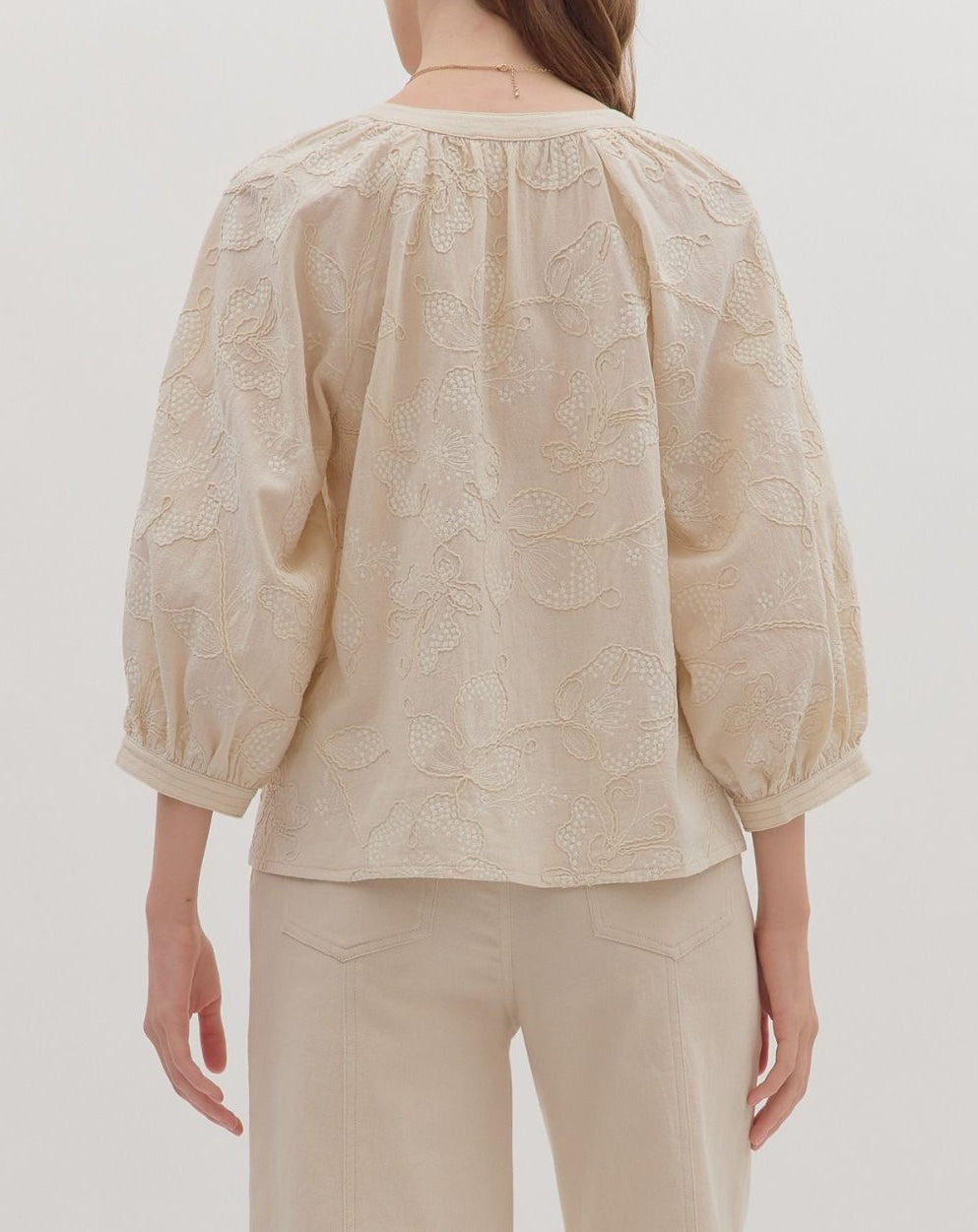 ECRU EMBROIDERED BOTANICAL PRINT 3/4 SLEEVE TOP