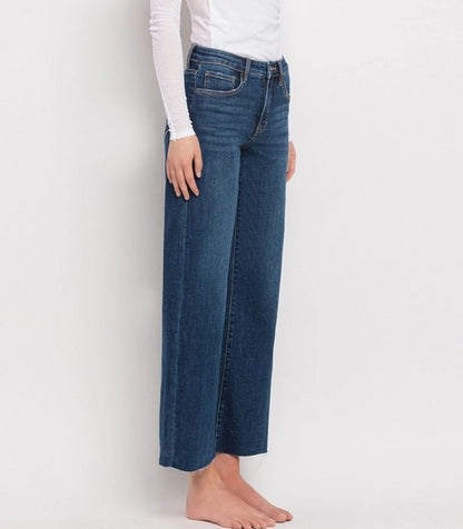 DARK WASH MID RISE TUMMY CONTROL CROPPED WIDE LEG FINDERS KEEPERS JEANS