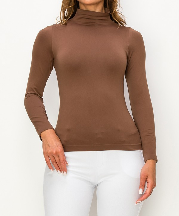 COFFEE MOCK NECK SEAMLESS TOP