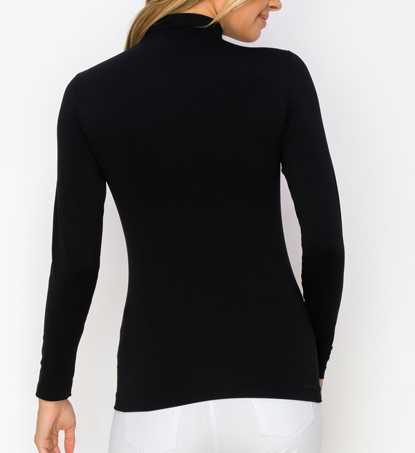 BLACK MOCK NECK SEAMLESS TOP