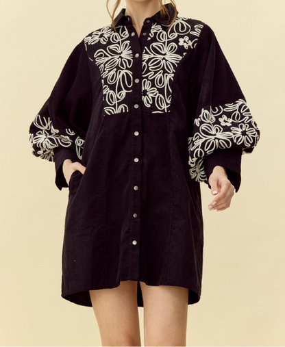 BLACK EMBROIDERED DETAIL BUTTON UP DRESS