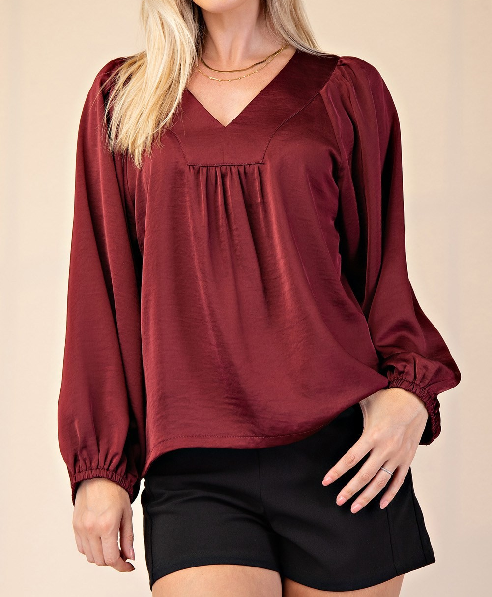 BURGUNDY VNECK WITH PLACKET TOP