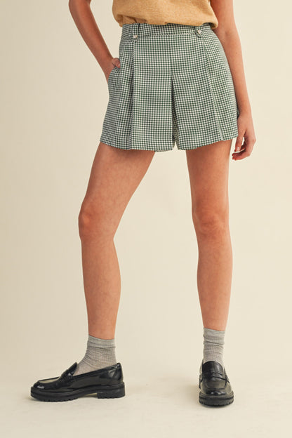 HUNTER GREEN HOUNDSTOOTH PLEATED HIGH RISE SHORTS