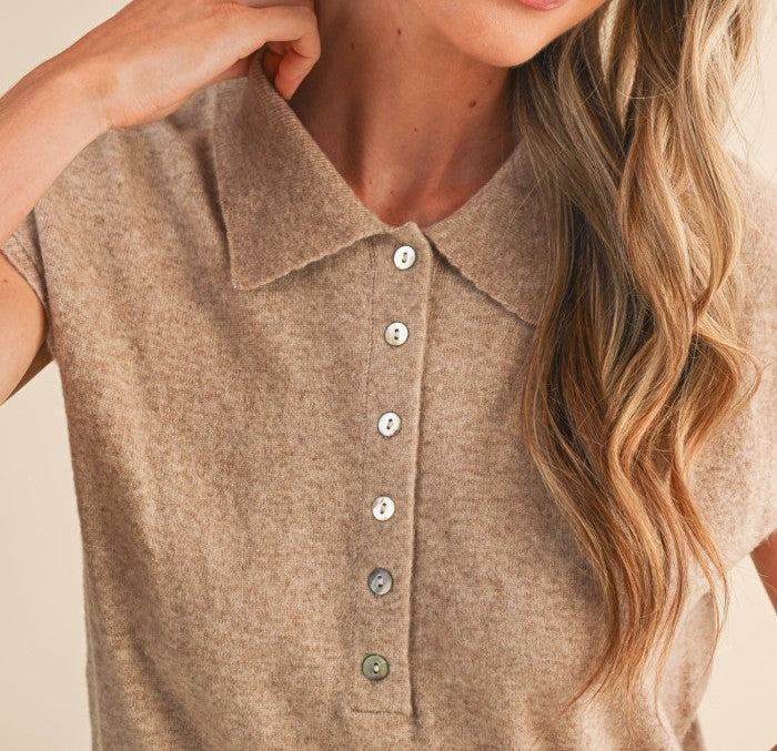 MOCHA CAP SLEEVE COLLARED SWEATER VEST