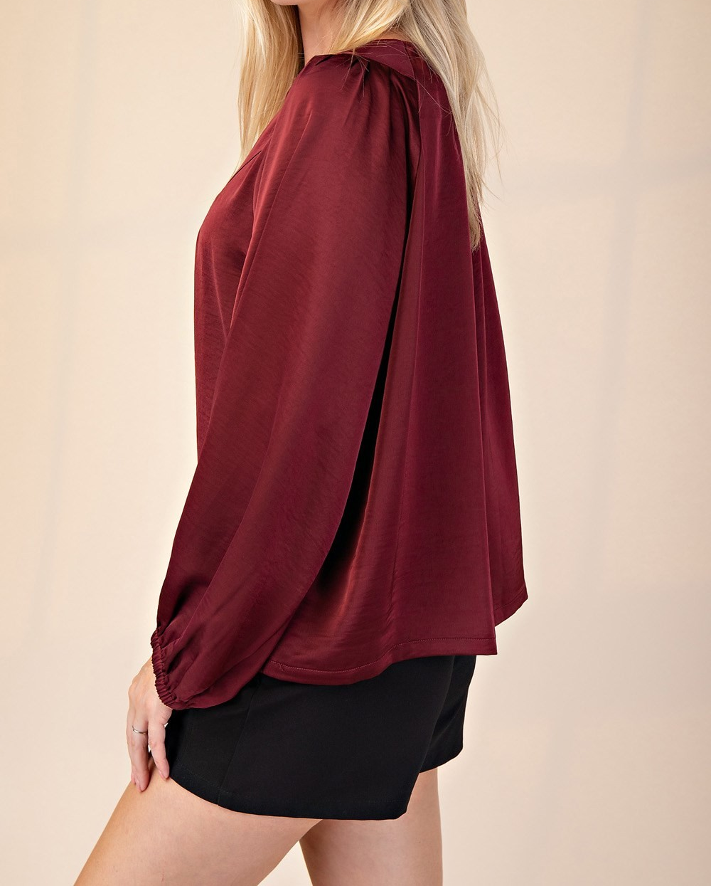 BURGUNDY VNECK WITH PLACKET TOP
