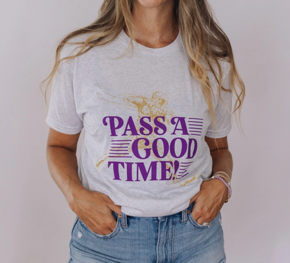 HEATHER WHITE PASS A GOOD TIME TEE