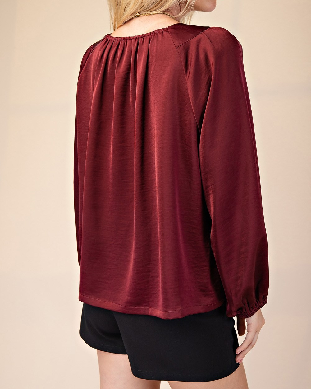 BURGUNDY VNECK WITH PLACKET TOP