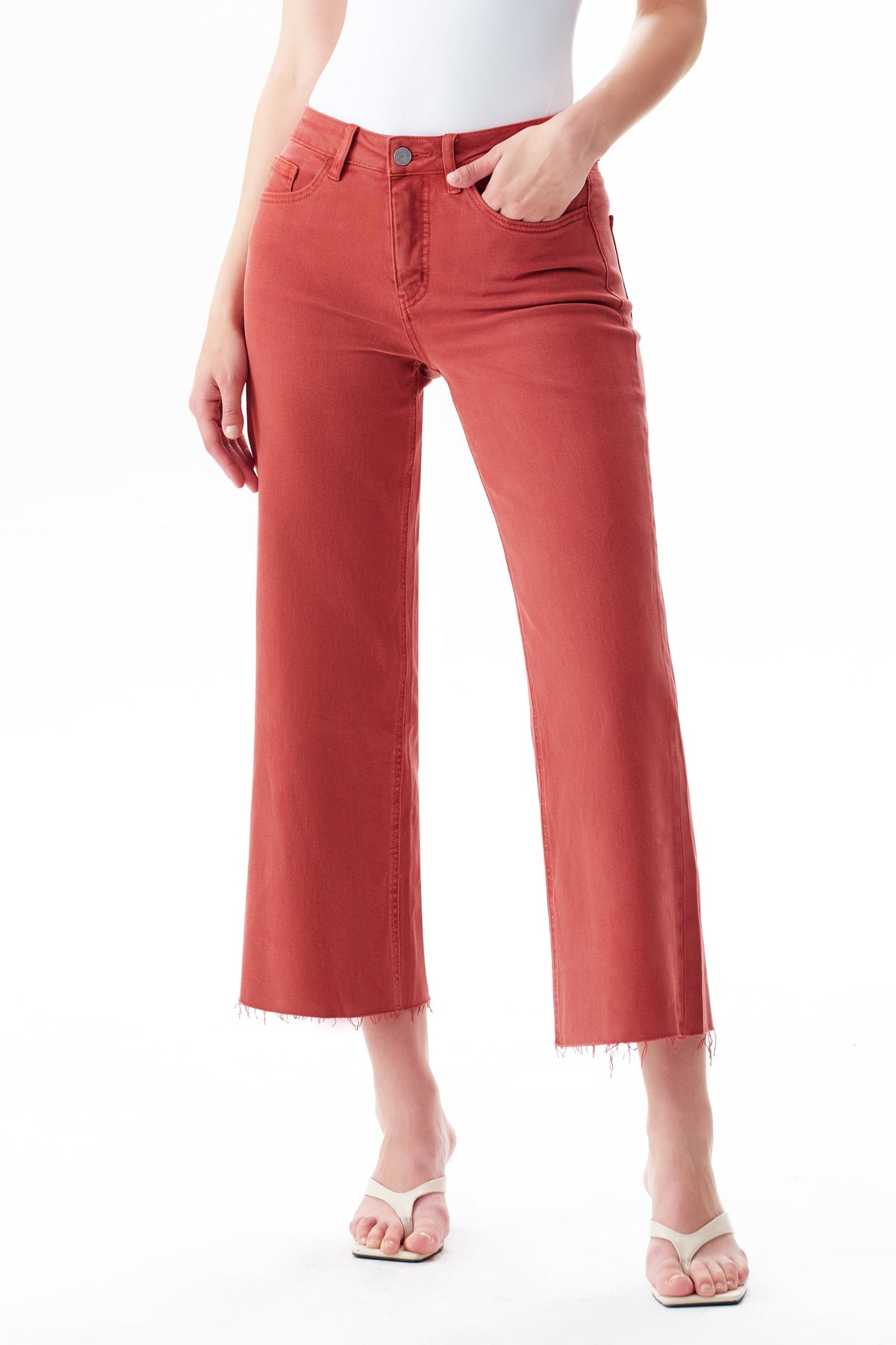 SUGAR CORAL MID RISE STRAIGHT FLARE LEG RAW HEM JEAN