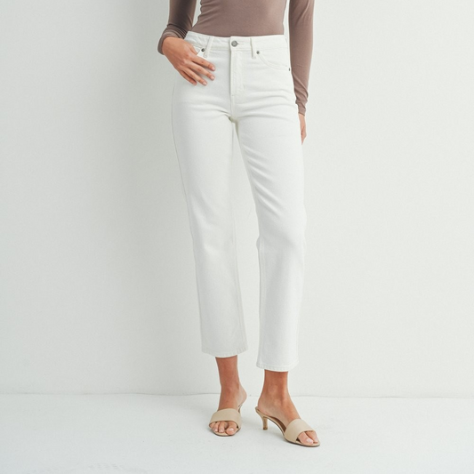 CREAM STRETCH STRAIGHT LEG JEAN